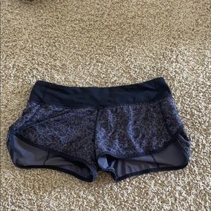 LuLulemon shorts